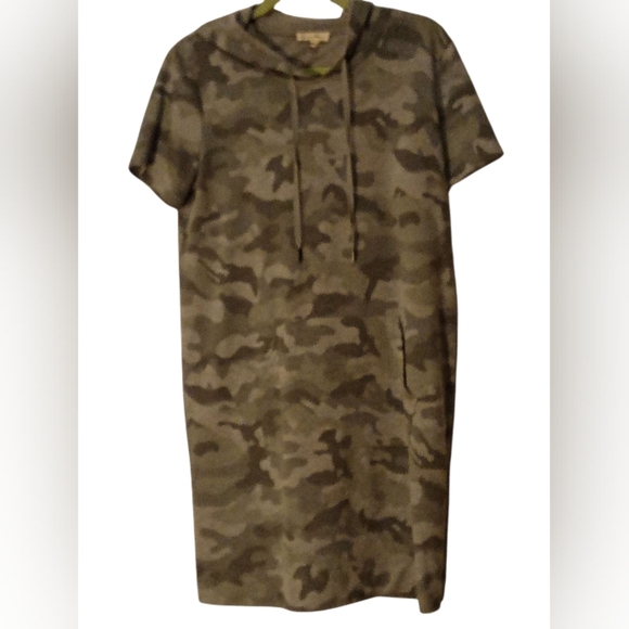 Jane & Delancey - Sweatshirt Dress Grey Camouflage Short Sleeve, Pockets, Size M - Picture 8 of 10